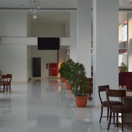 Win Grand Hotel Bekasi Bagian luar foto